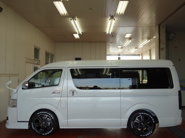 新車ワゴンＧＬＲ１シートアレンジツインナビパッケージ入庫致しました！！