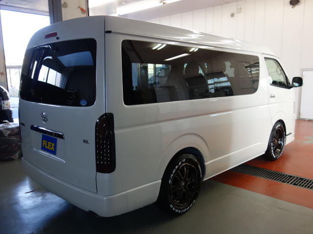 新車ワゴンＧＬＲ１シートアレンジツインナビパッケージ入庫致しました！！