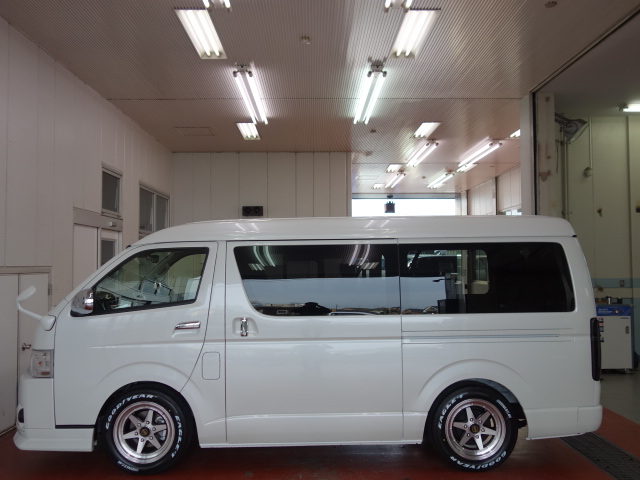 新車ワゴンＧＬ２７００ガソリン２ＷＤツインナビパッケージ完成致しました！！