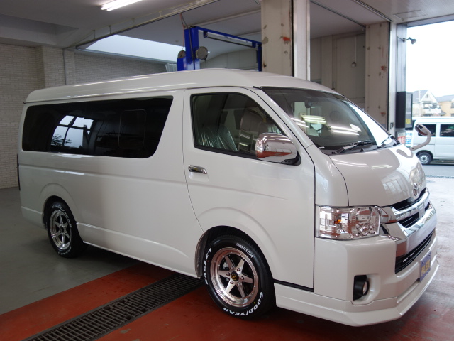 新車ワゴンＧＬ２７００ガソリン２ＷＤツインナビパッケージ完成致しました！！