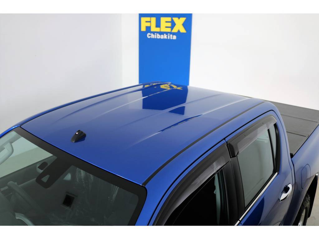 新車ですのでルーフの状態はもちろん良好！