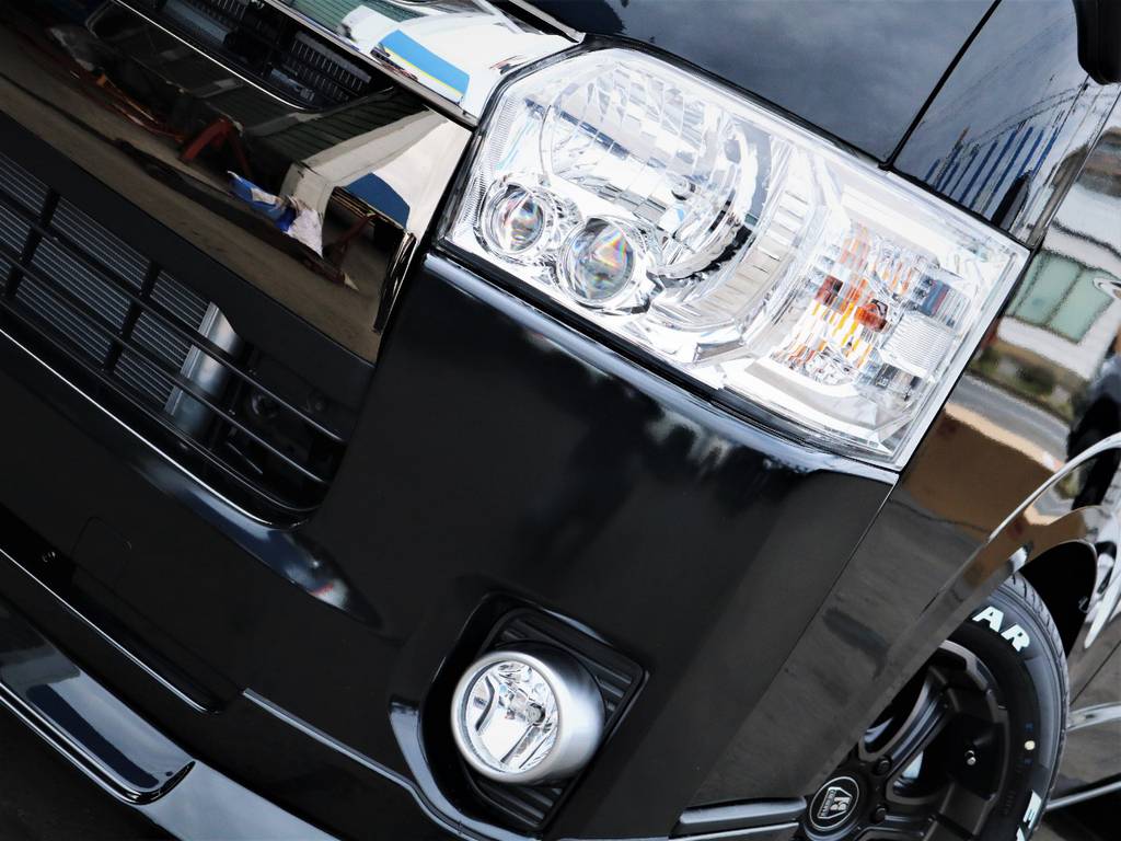 夜間走行に便利なメーカーオプション「ＬＥＤヘッドライト」！