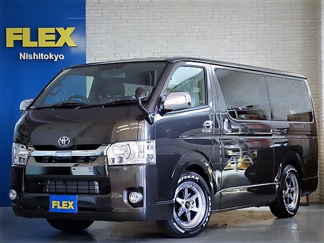 新車ハイエースＶ５０周年特別仕様車２０００ガソリンナビパッケージ入庫致しました！！