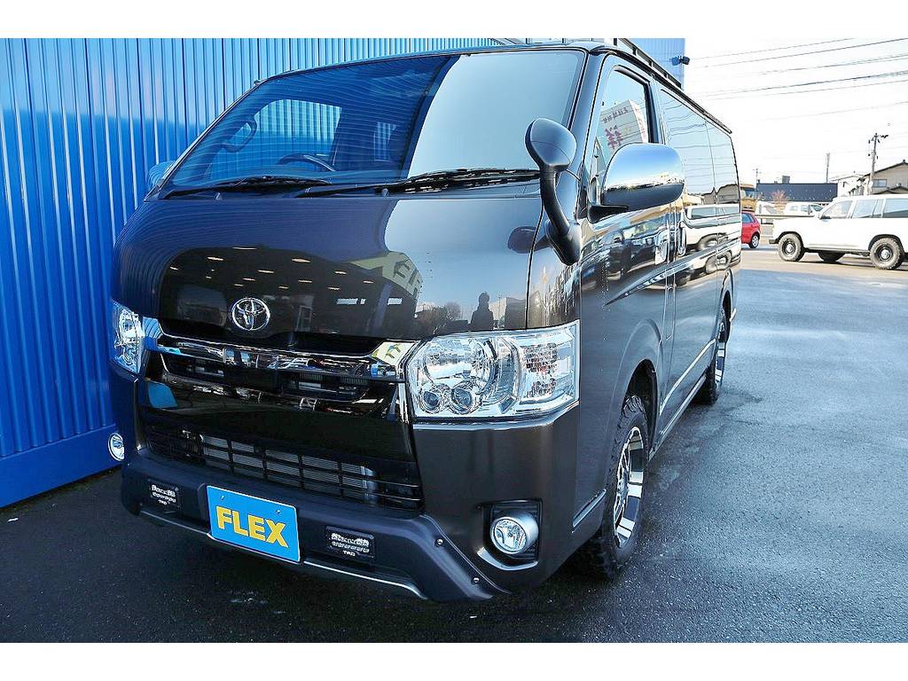 遠方の販売実績も御座いますので少しでもこちらのお車が気になりましたらお気軽にフレックスランクルハイエース石川店までお問い合わせ下さい(^^♪