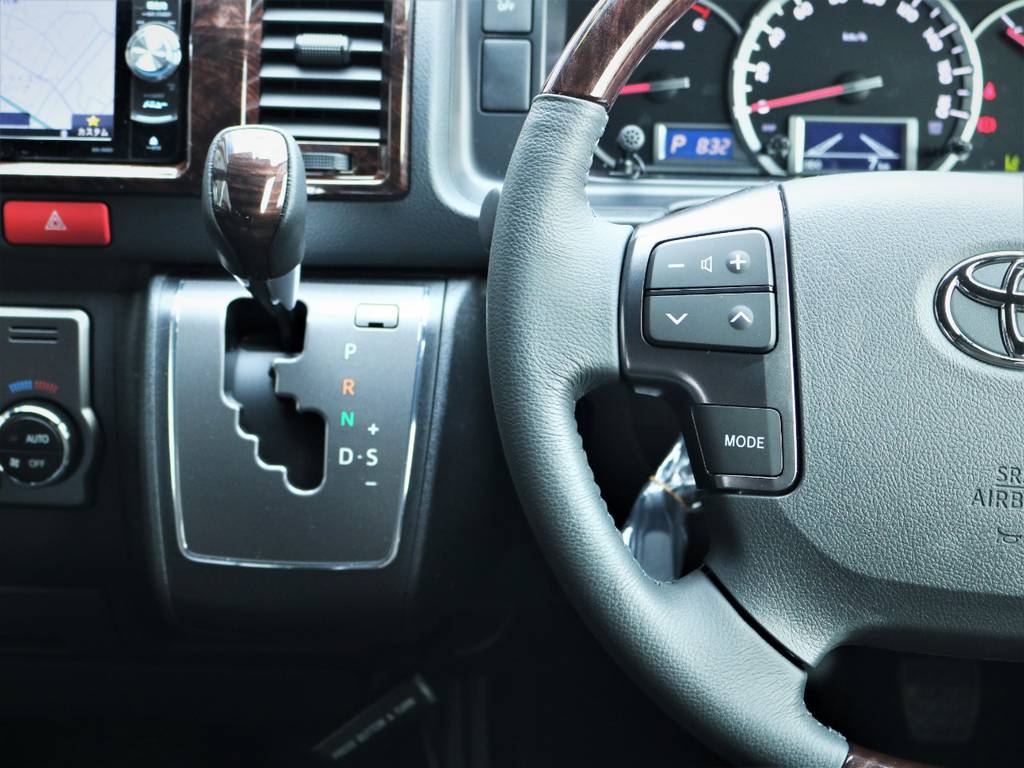 メーカーオプション「ステアリングスイッチ」！
