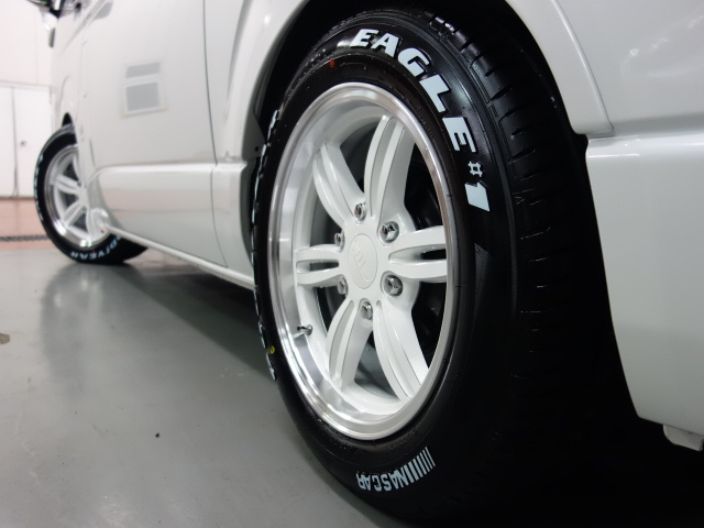 新車５０周年特別仕様車ガソリン２０００Ｖｅｒ４ベットＫＩＴ完成しました！！