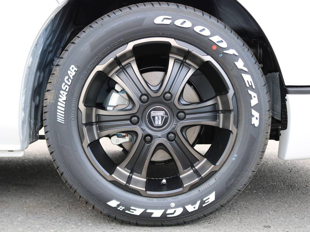 バルべロ17インチアルミホイールにグッドイヤーのナスカータイヤを装着♪