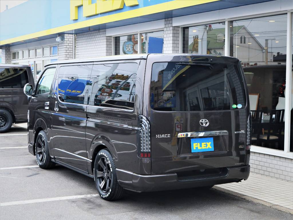 茨城県最大級のハイエース専門店！新車から中古車までラインナップ！