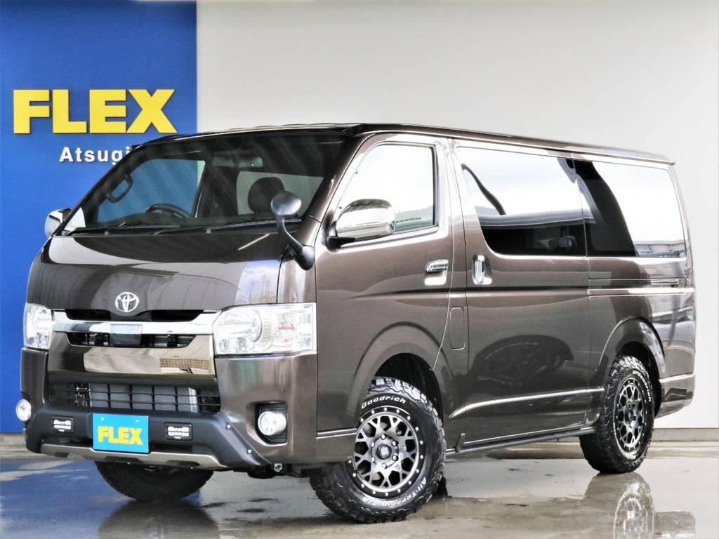 ハイエースV　2.8Lディーゼル4WD　50周年記念車　限定カラー!!