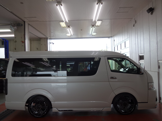 新車ワゴンＧＬ４１５コブラフルコンプリートトリプルナビパッケージ完成致しました！！