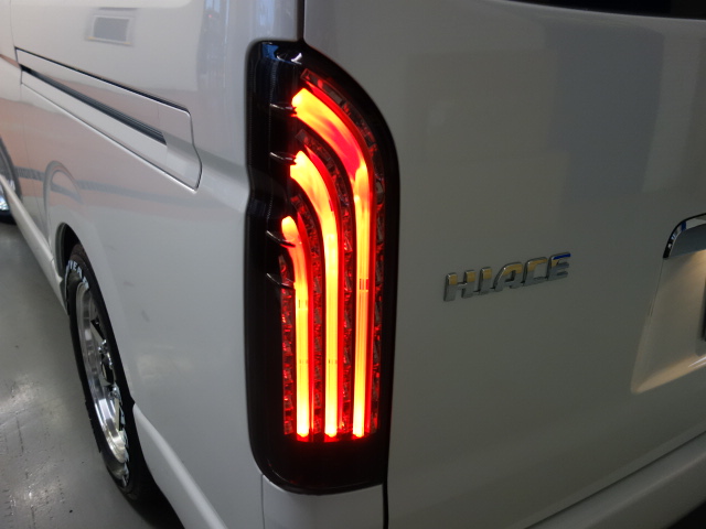 新車ファインテックツアラートリプルナビパッケージ完成しました！！