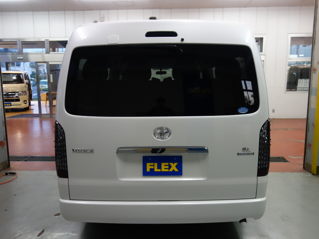 新車ファインテックツアラートリプルナビパッケージ完成しました！！