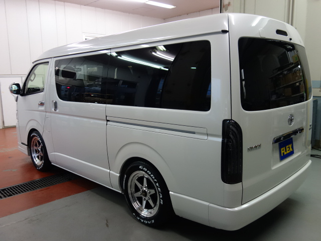 新車ファインテックツアラートリプルナビパッケージ完成しました！！