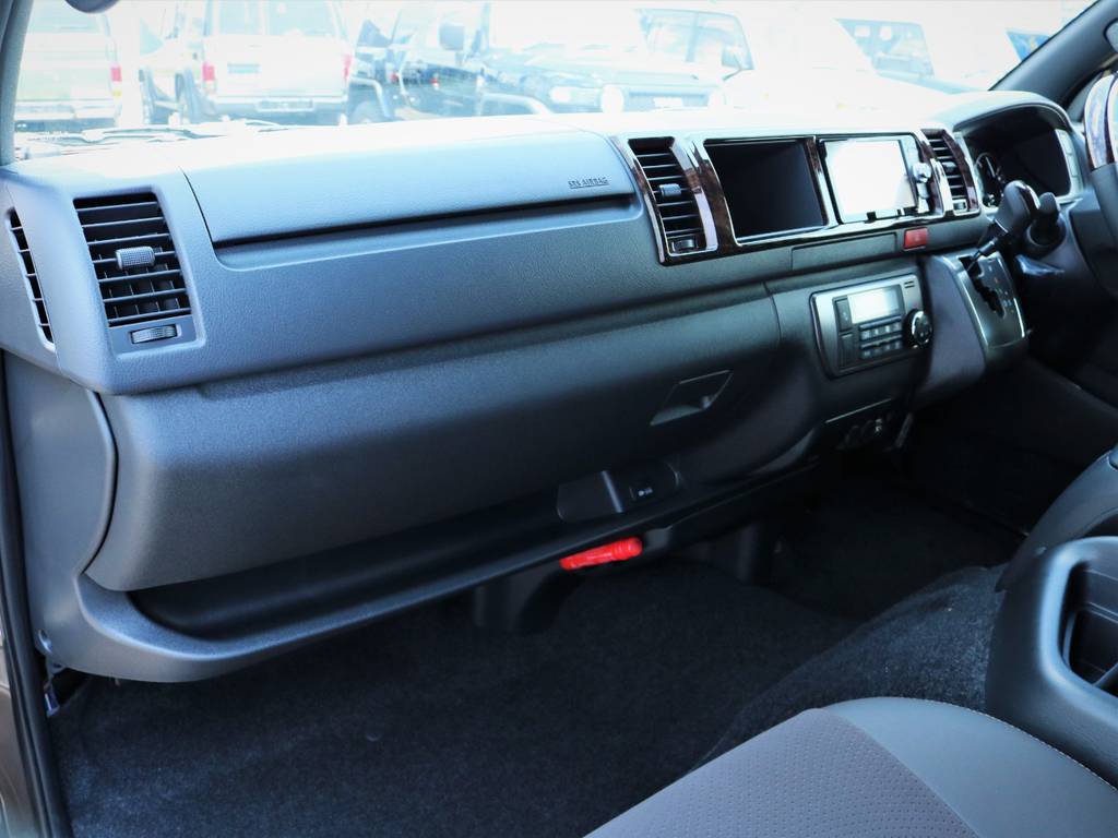 助手席エアバック、ＡＣ１００Ｖ電源！