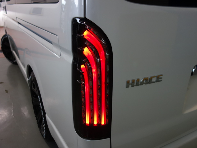 新車ワゴンＧＬファミリーに人気のアレンジＡＳツインナビパッケージ完成致しました！！