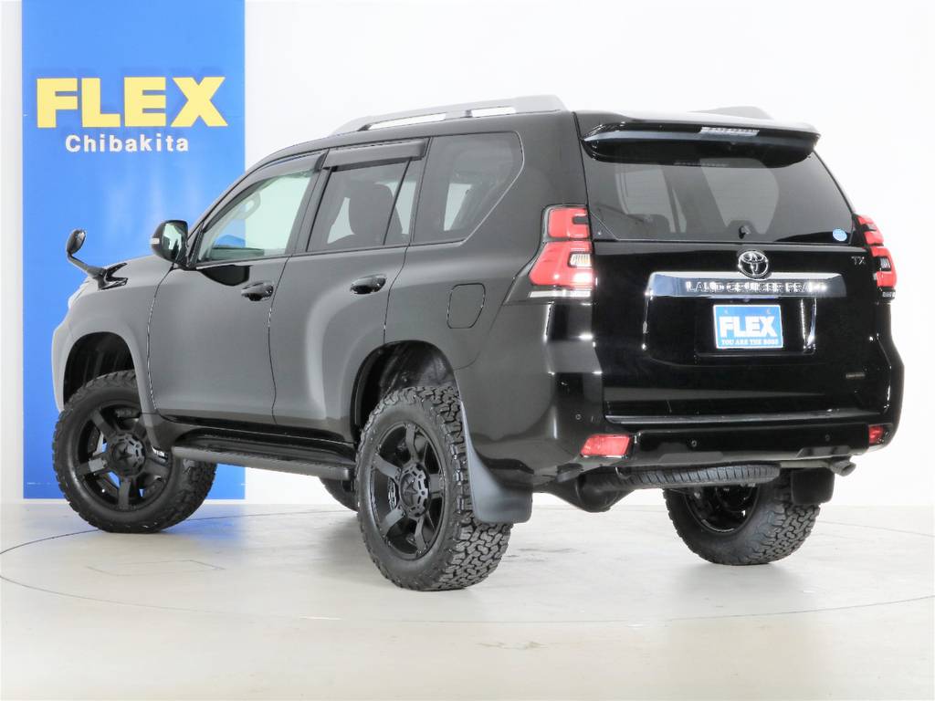 四駆らしさを取り入れた新品２インチUP＆タイヤホイールカスタム☆