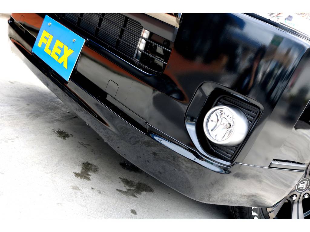 ４１５ＣＯＢＲＡ ＣＬ３フロントスポイラーを装着しており、内巻きリップのさりげないアクセントが素敵です♪