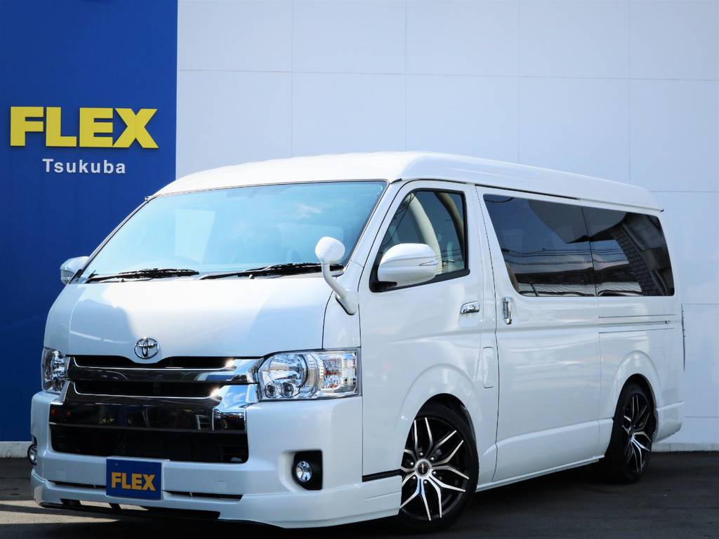 新車ハイエースＷ「ＧＬ」１０人乗り２ＷＤガソリン！１８ＡＷ・国産タイヤ・ＳＤナビ・フルセグＴＶ・後席モニター♪
