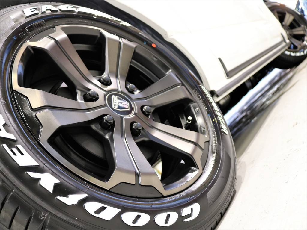 FLEXオリジナルカラーバルベロアーバンとGOODYEARナスカータイヤの組み合わせ！