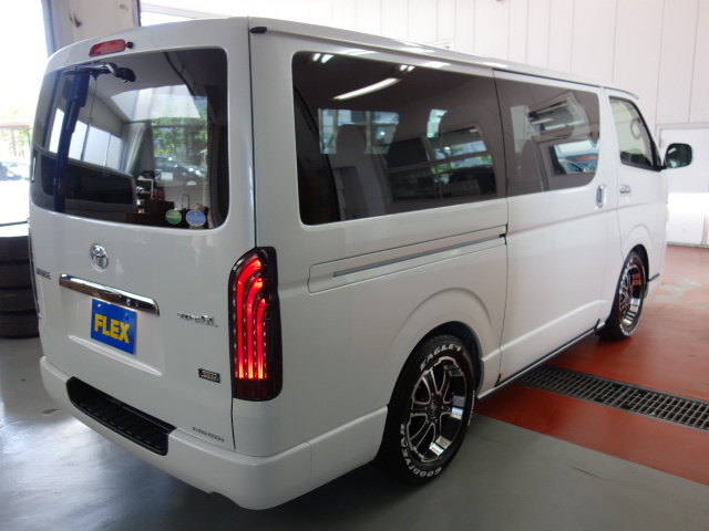 新車５０周年特別仕様車２８００ディーゼル４ＷＤナビパッケージ入庫致しました！！