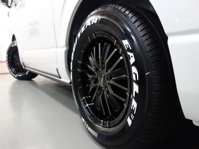 新車５０周年特別仕様車２８００ディーゼル４ＷＤナビパッケージ完成致しました！！