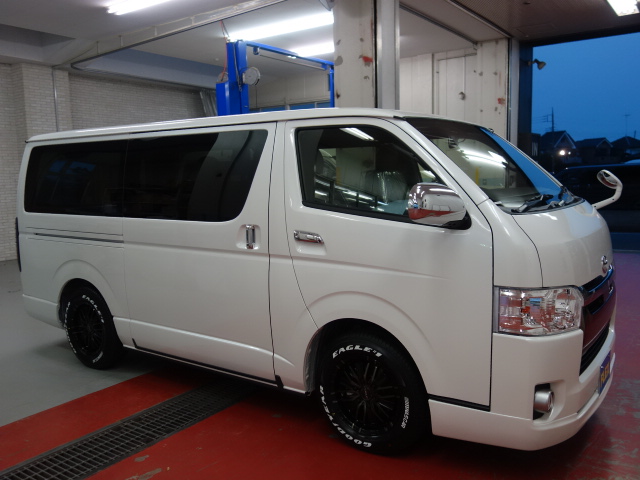 新車５０周年特別仕様車２８００ディーゼル４ＷＤナビパッケージ完成致しました！！