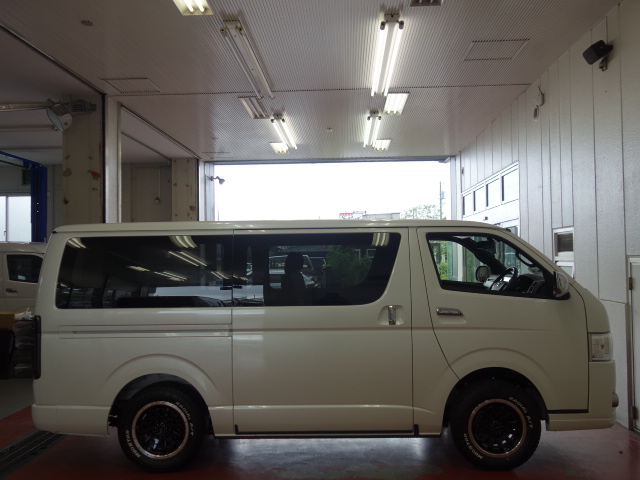 新車５０周年特別仕様車２８００ディーゼル４ＷＤナビパッケージ完成致しました！！