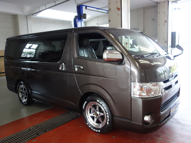 新車５０周年特別仕様車２０００ガソリン人気のナビパッケージ完成致しました！！即納車可能！！