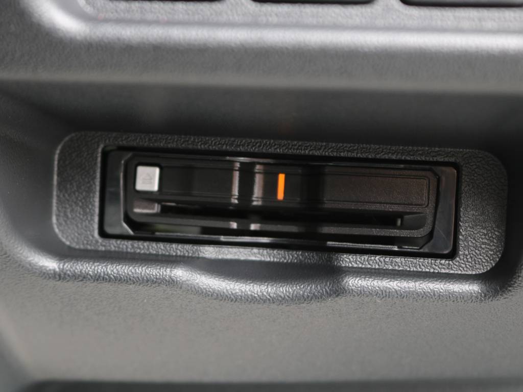 ビルドイン音声案内式ETC2.0も装着済み！セットアップも承っておりますのでご納車後すぐにご利用いただけます！