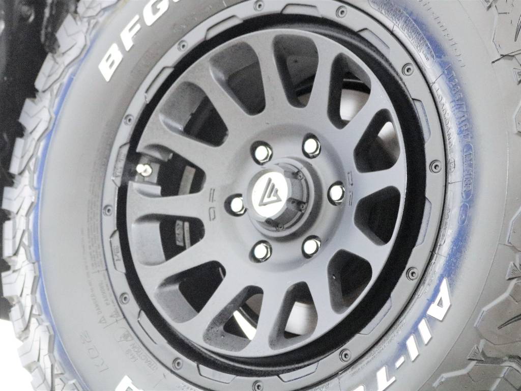 デルタフォース１７インチ新品ホイール☆