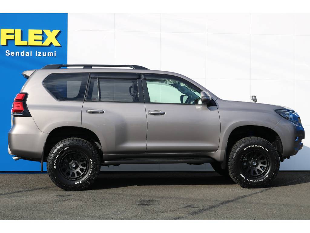 ＦＬＥＸグループは「すべての人に愛車を」をコンセプトに車種別に全国展開中★愛車と一緒に、ライフスタイルを充実させてもらいたいという思いで、ランクル仙台泉店では皆様のご要望になんでもお応えします★