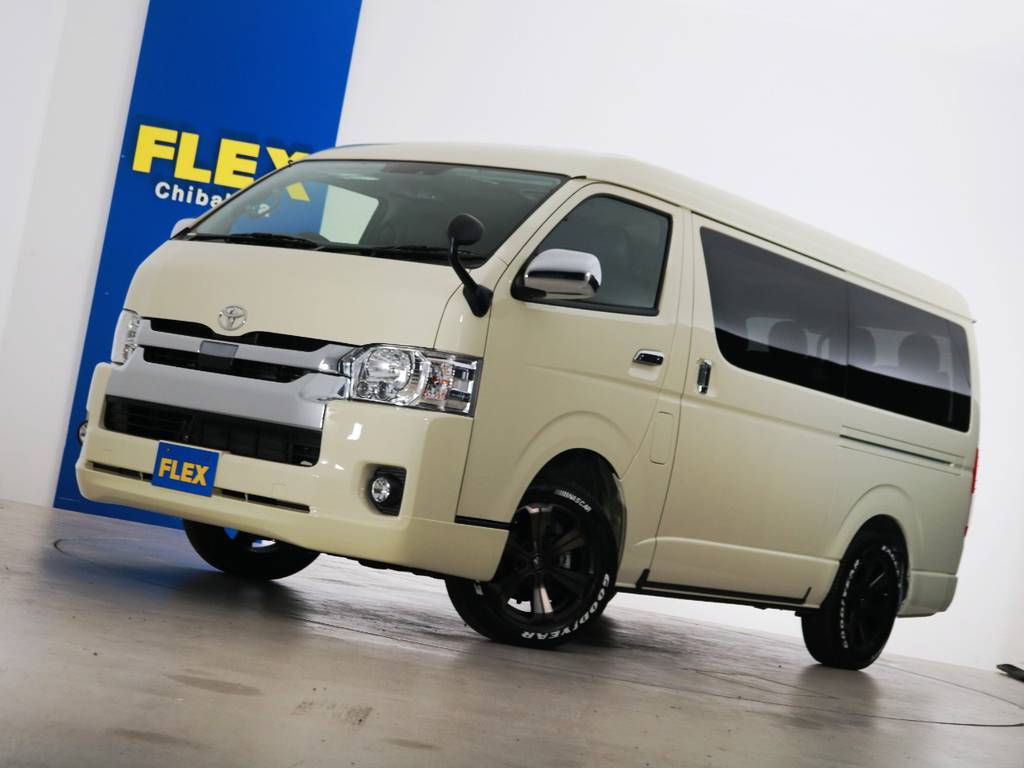 新車未登録　ハイエースワゴンＧＬ　ガソリン４ＷＤ　寒冷地仕様　１０人乗り３ナンバー登録　床張りスタンダードＰＫＧ！