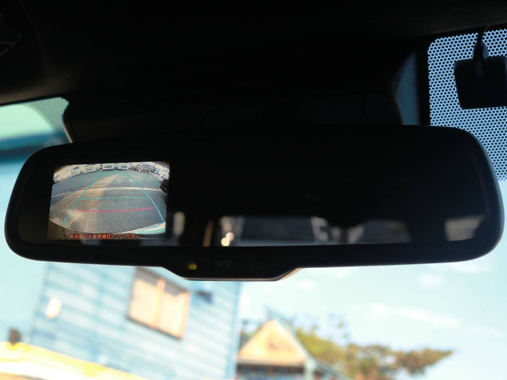 メーカーオプション　バックモニター内蔵自動防眩インナーミラー♪