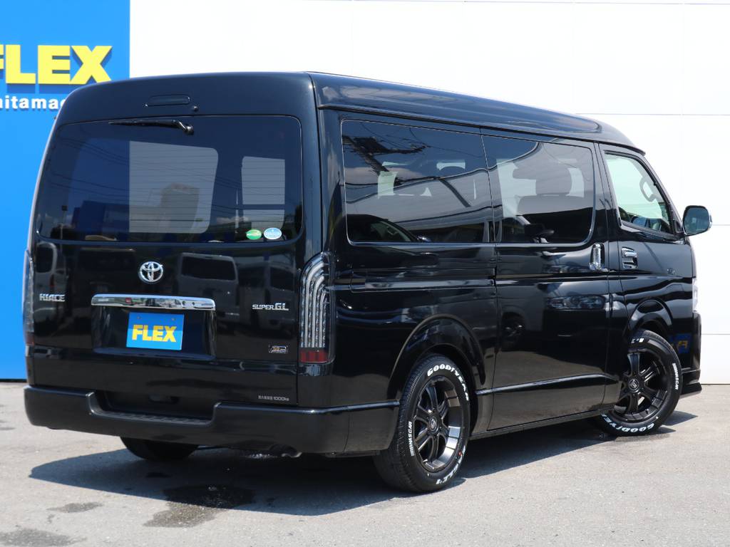トヨタセーフティセンス（TSS）搭載車両！自動ブレーキにレーンはみだし防止機能、オートマチックハイビームが搭載されております