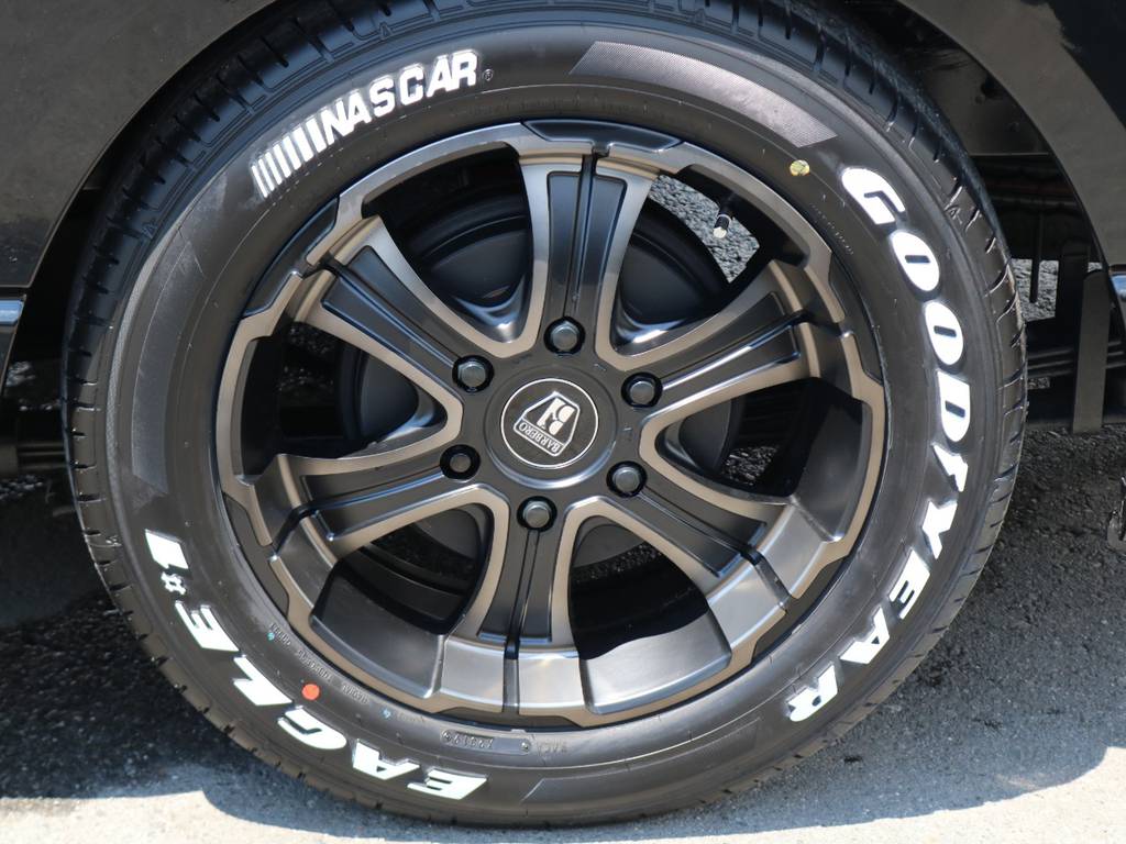 ホイールはバルベロのワイルドディープス装着！1.5インチのローダウン施工済みです！