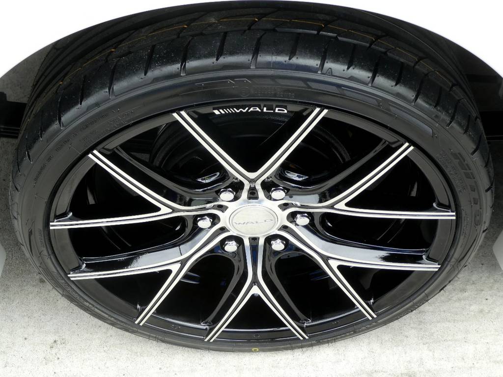 ＷＡＬＤイリマ２０インチアルミ　ＮＩＴＴＯ　ＮＴ５５５　２２５／３５Ｒ２０をインストール！！