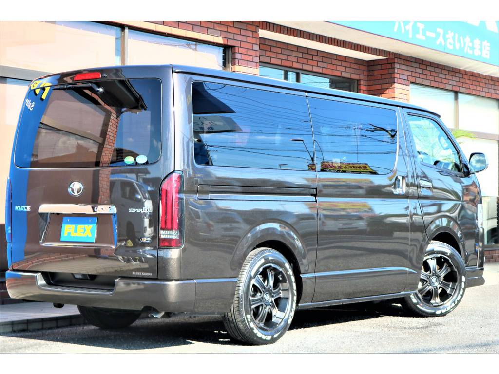 メーカーでは生産が終了した５０ＴＨ特別仕様車・限定色になります！！