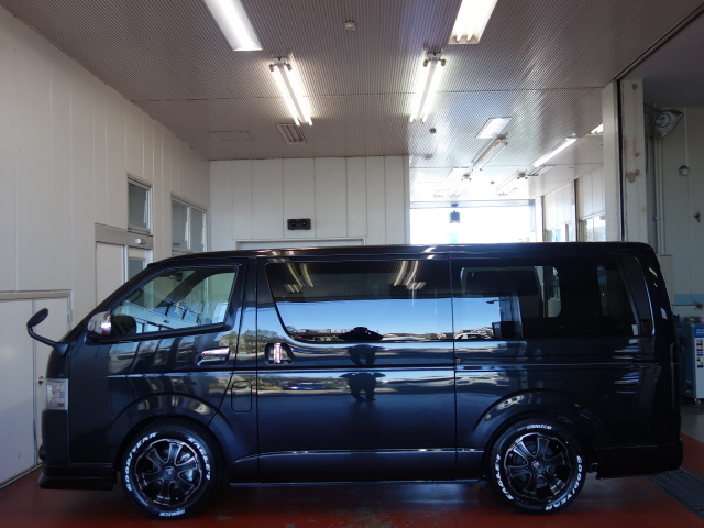 新車ダークプライムⅡ床張りベットＫＩＴパッケージ入庫致しました！！