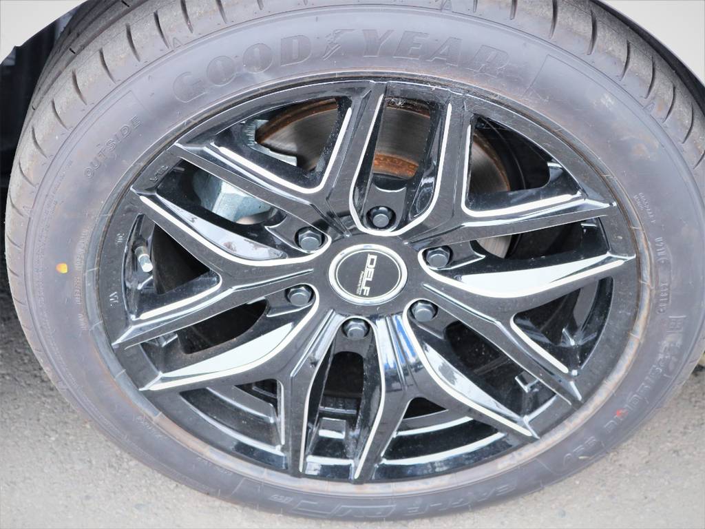 デルフ０１ＢＭ１８インチアルミホイール、国産グットイヤータイヤ！