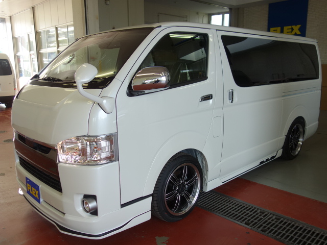 新車ハイエースＶ５０周年特別仕様車４１５コブラフルエアロＫＩＴ完成しました！！スポーティーな１台！！