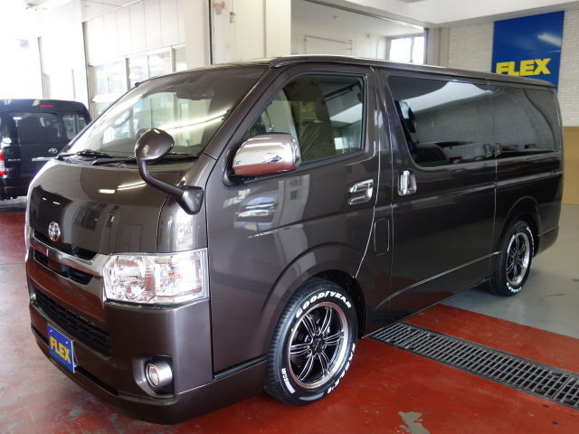 新車５０周年特別仕様車床張り施工ベットＫＩＴ装備のファミリーパッケージ完成致しました！！