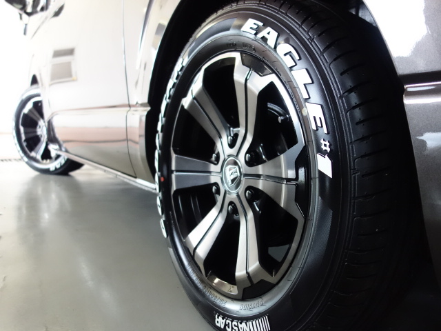 新車ハイエースＶ50周年特別仕様車ナビパッケージ完成致しました！！