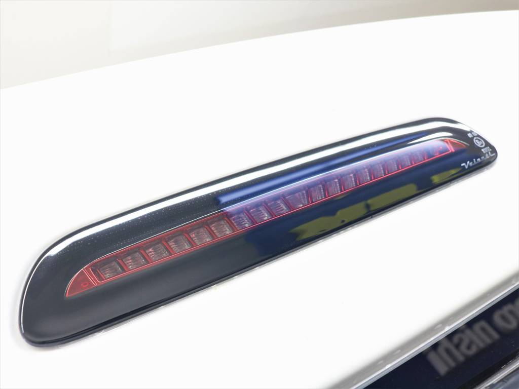 ＦＬＥＸ【ＵＬＴＩＭＡＴＥ】ハイマウントストップランプ！