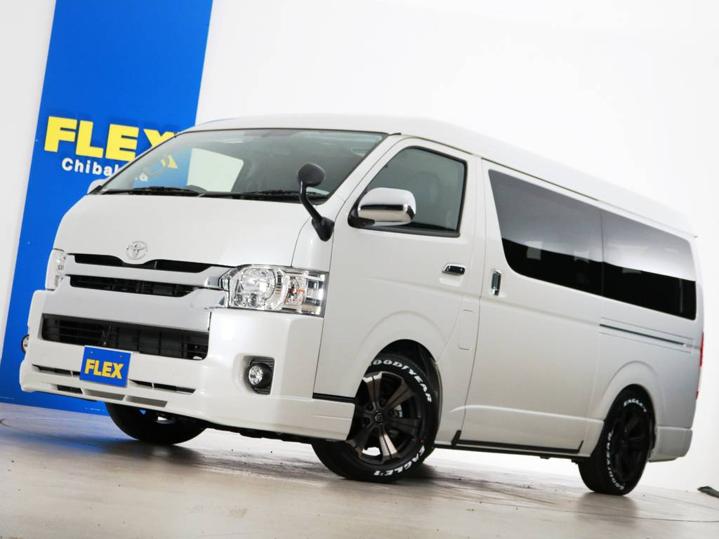 新車未登録　ハイエースワゴンＧＬ　トヨタ車体特別架装車ファインテックツアラー　ガソリン４ＷＤ　１０人乗り３ナンバー登録　寒冷地仕様　オットマン付きキャプテンシート×４脚　ロングスライドレール！