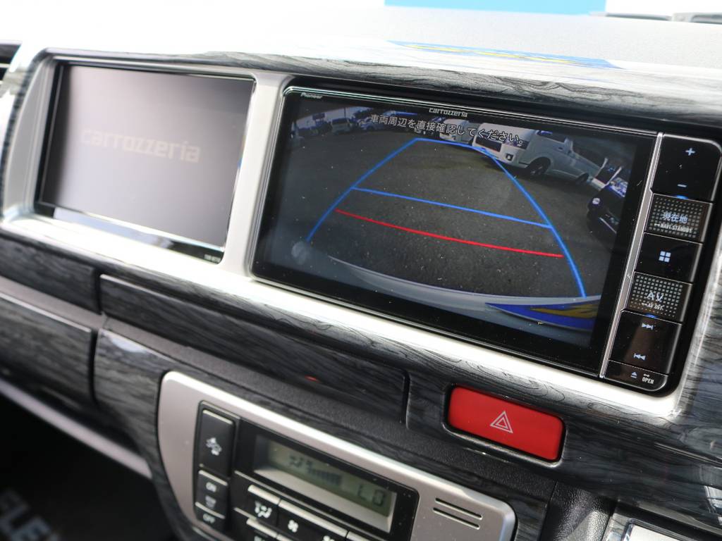 バックカメラ連動施工！大きな車の駐車が不慣れな方もご安心ください！