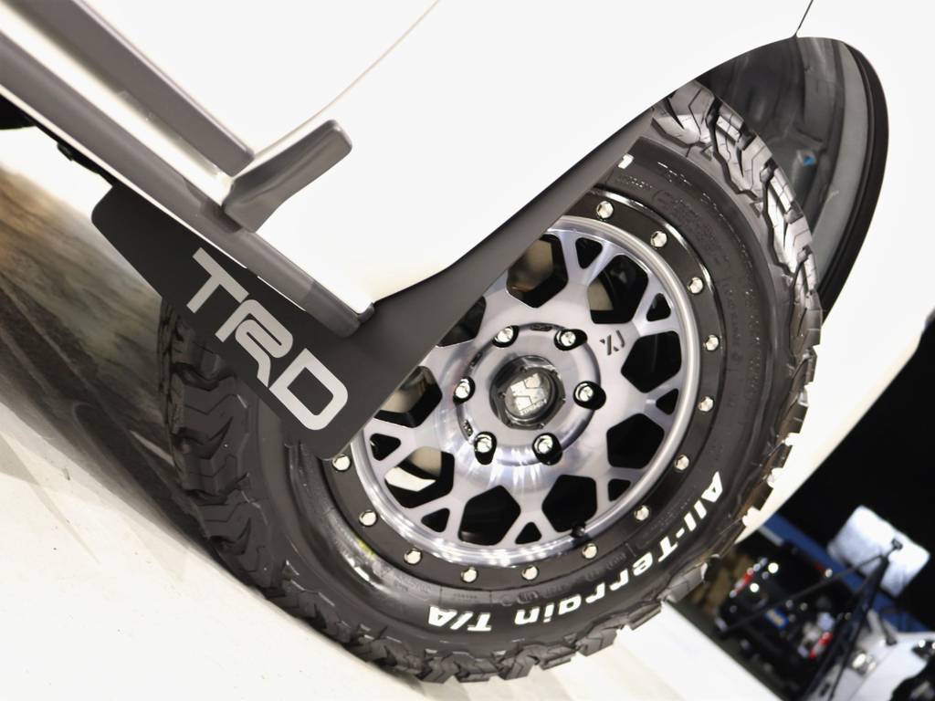 TRDマッドフラップ！
