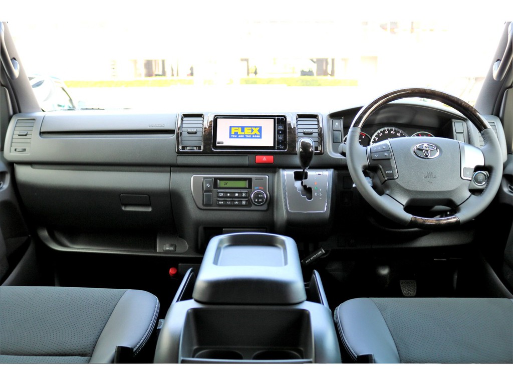 特別仕様車ならではの高級感溢れる内装！！