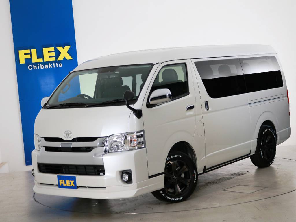 新車未登録　ハイエースワゴンＧＬ　ガソリン４ＷＤ　１０人乗り３ナンバー登録　ＦＬＥＸオリジナル内装アレンジ【Ｖｅｒ１】！
