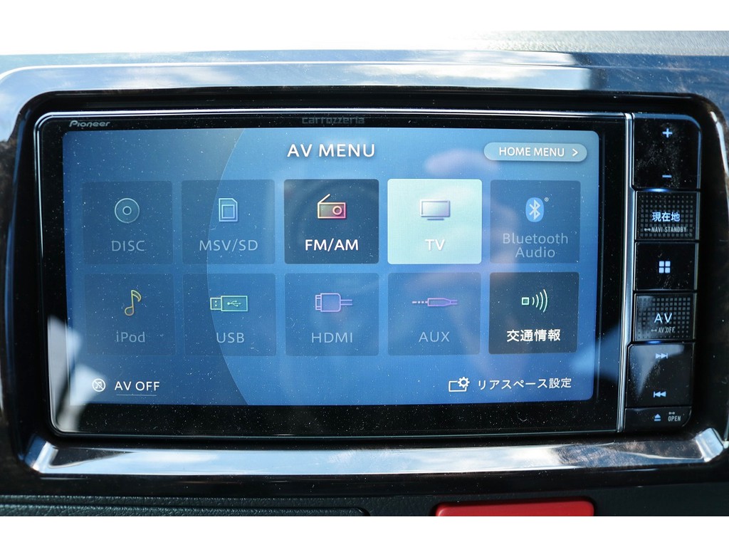 カロッツェリア製の最新ナビ装着済み！！
