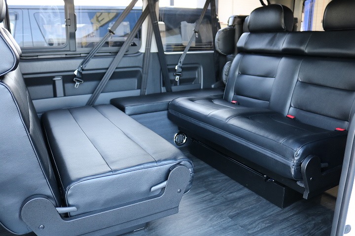 対面シートへの変更もOK！